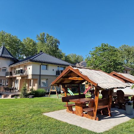Villa Leticia Siófok Exterior foto